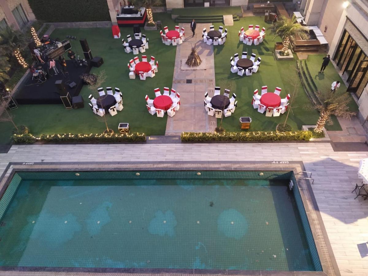 Tivoli Grand Resort Delhi  Exterior photo