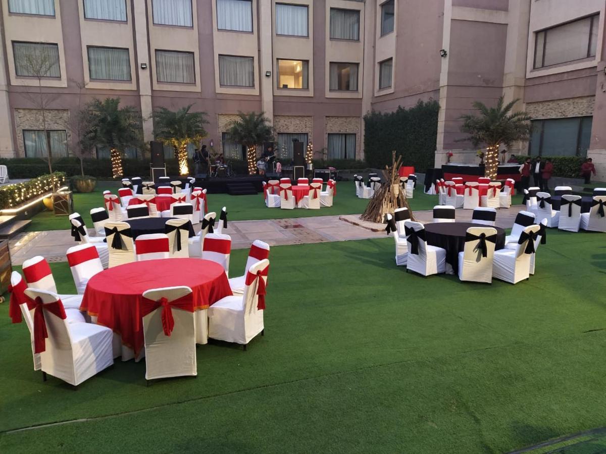 Tivoli Grand Resort Delhi  Exterior photo
